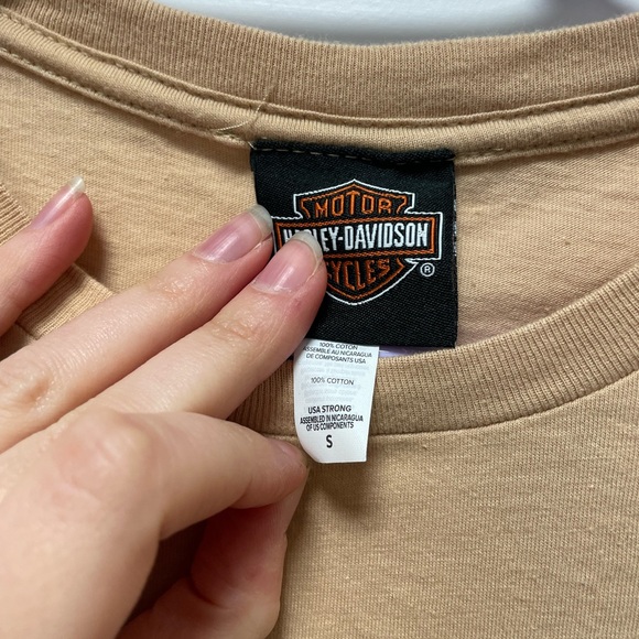 Women’s Retro Harley-Davidson Tee - Picture 2 of 4